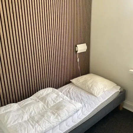 ダンホステル シティ *