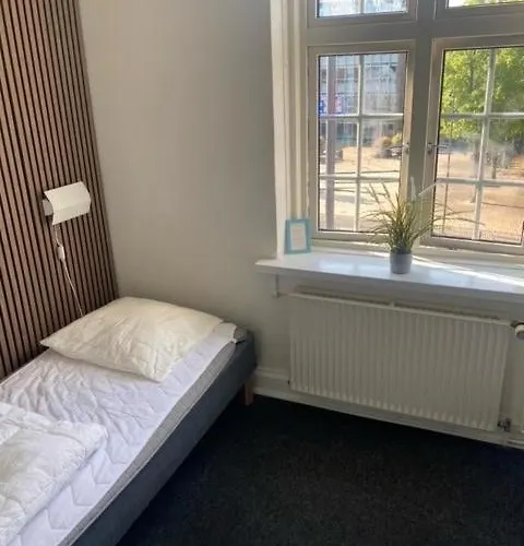 欧登塞市丹恩旅馆 旅馆 *