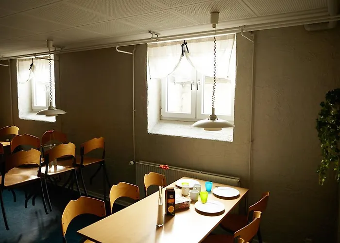 欧登塞市丹恩旅馆 *